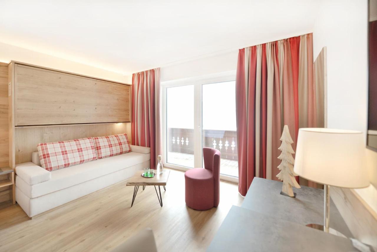 Hotel Alpina Superior Pettneu am Arlberg Ngoại thất bức ảnh