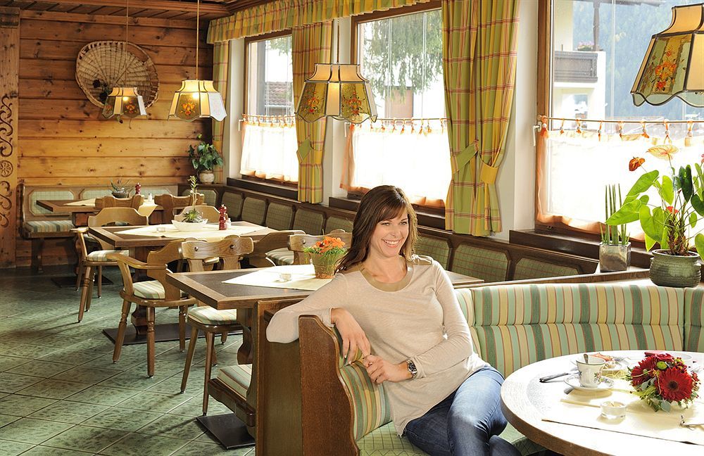 Hotel Alpina Superior Pettneu am Arlberg Ngoại thất bức ảnh