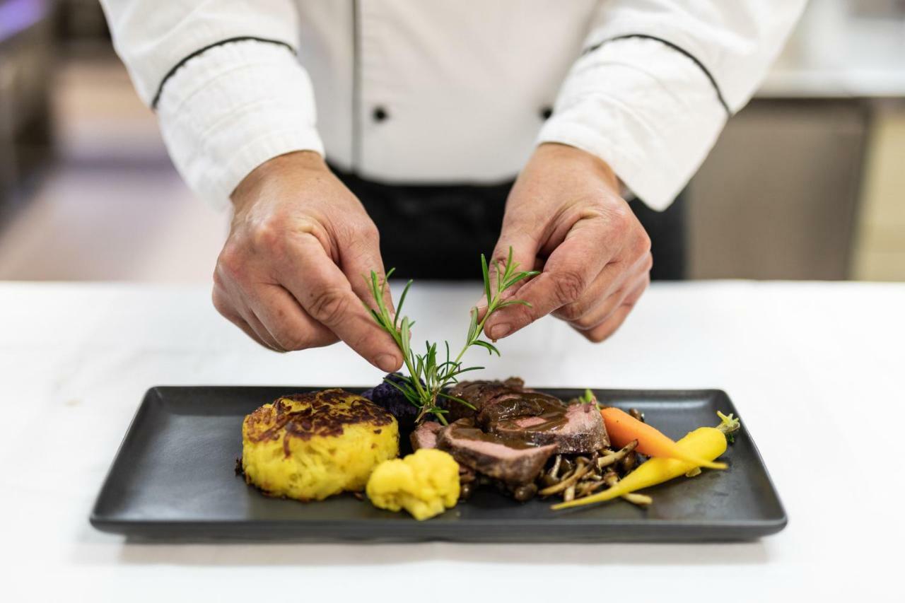 Hotel Alpina Superior Pettneu am Arlberg Ngoại thất bức ảnh