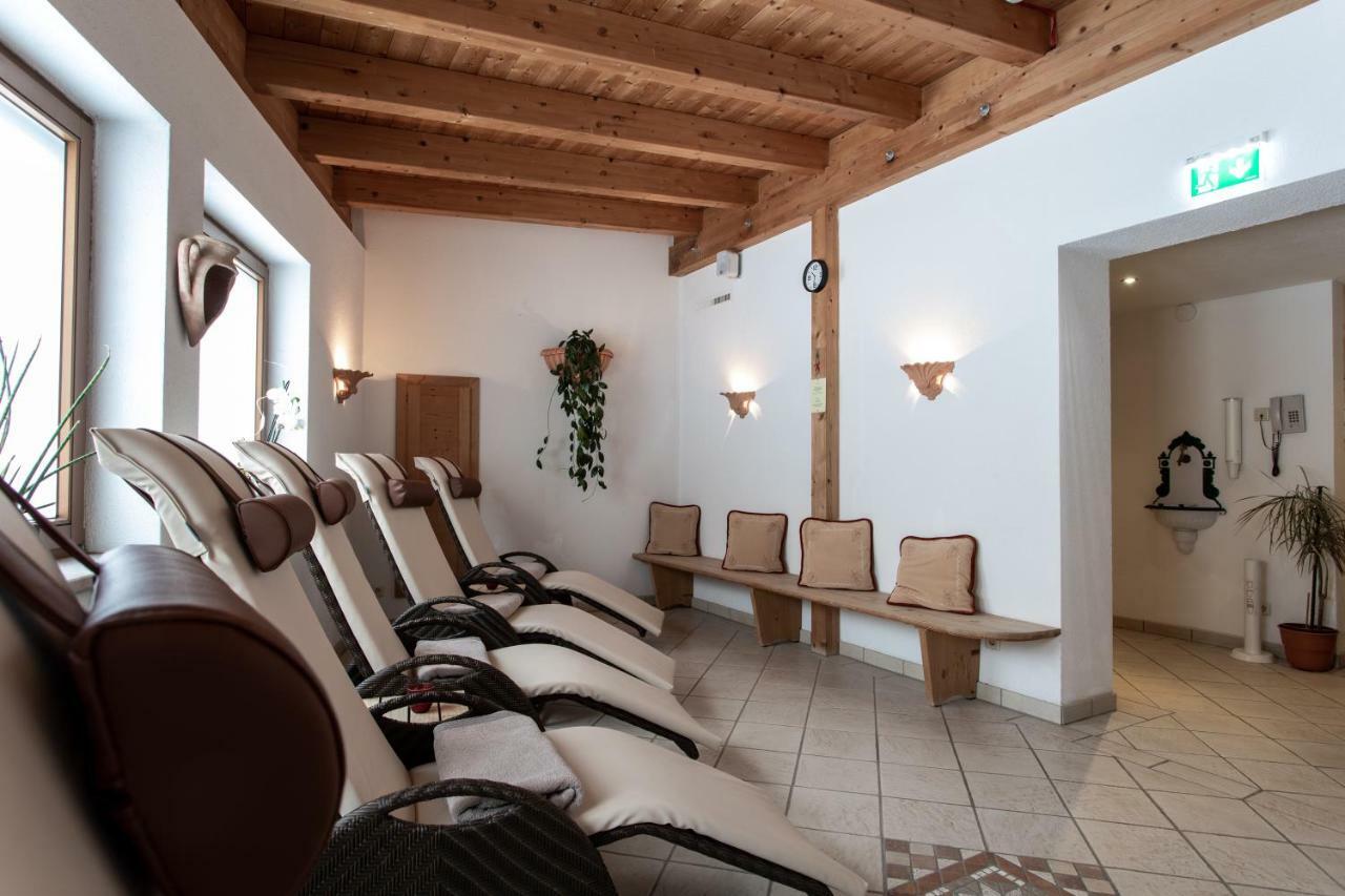 Hotel Alpina Superior Pettneu am Arlberg Ngoại thất bức ảnh